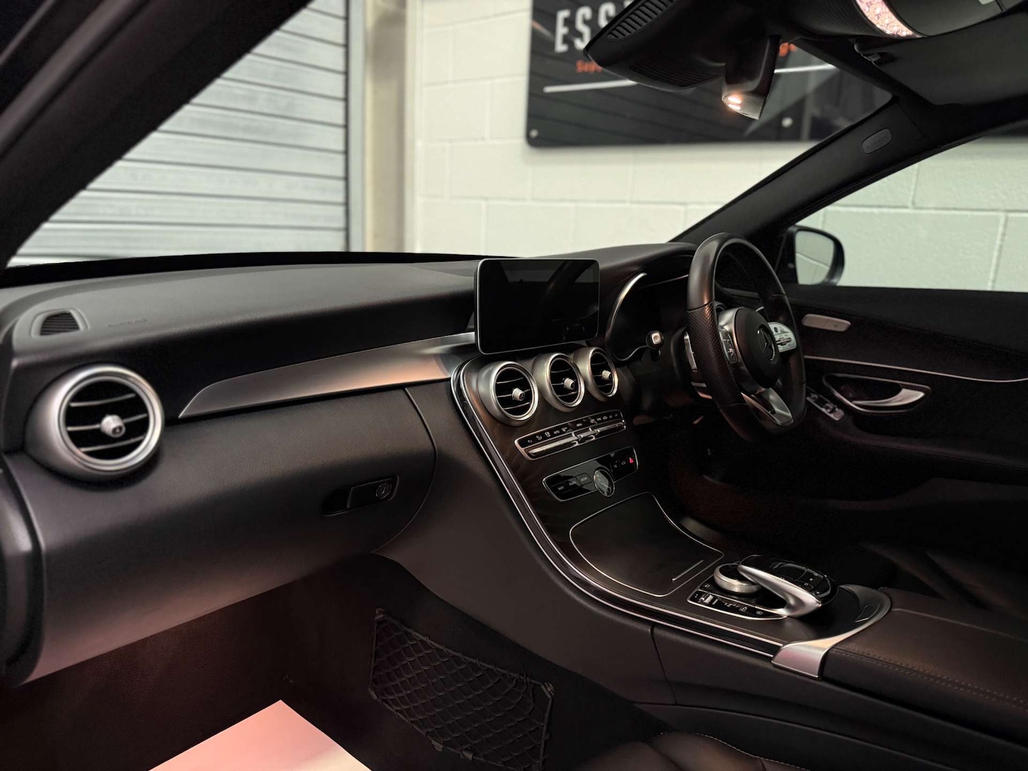 Used Mercedes-Benz C Class 2020 for sale - 77735060: Photo 17