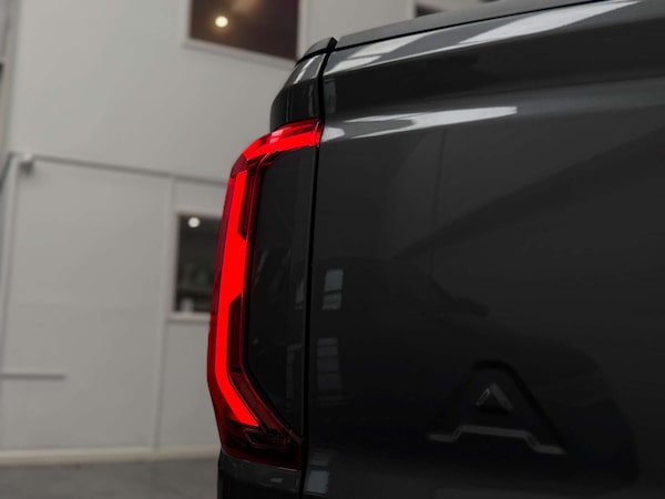 Used Volkswagen Amarok 2023 for sale - 76277818: Photo 9