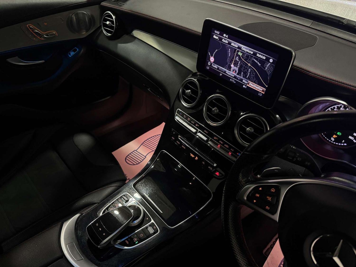 Used Mercedes-Benz GLC 2018 for sale - 76436662: Photo 18