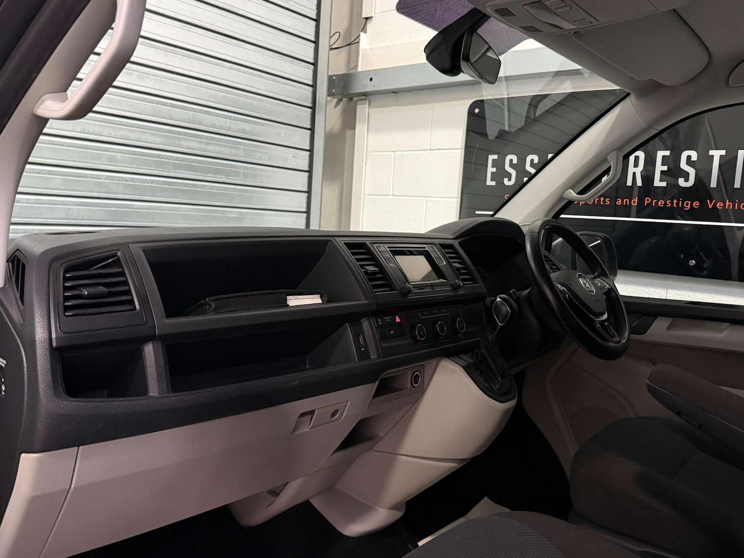 Used Volkswagen Transporter 2017 for sale - 76387486: Photo 13