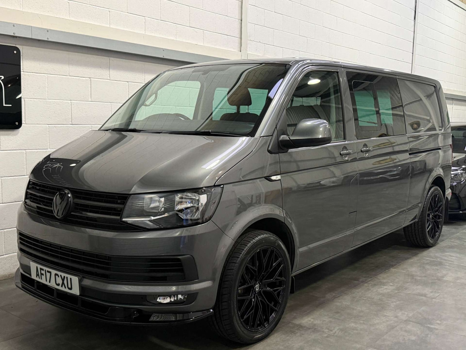 Used Volkswagen Transporter 2017 for sale - 76387486: Photo 3