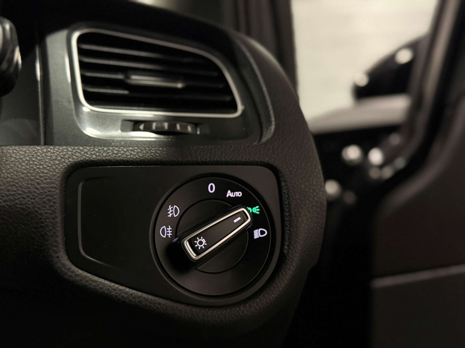 Used Volkswagen Golf 2019 for sale - 77147766: Photo 24