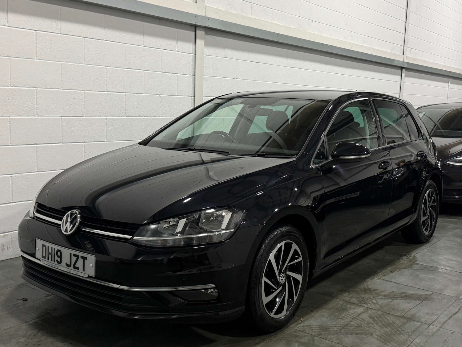 Used Volkswagen Golf 2019 for sale - 77147766: Photo 3