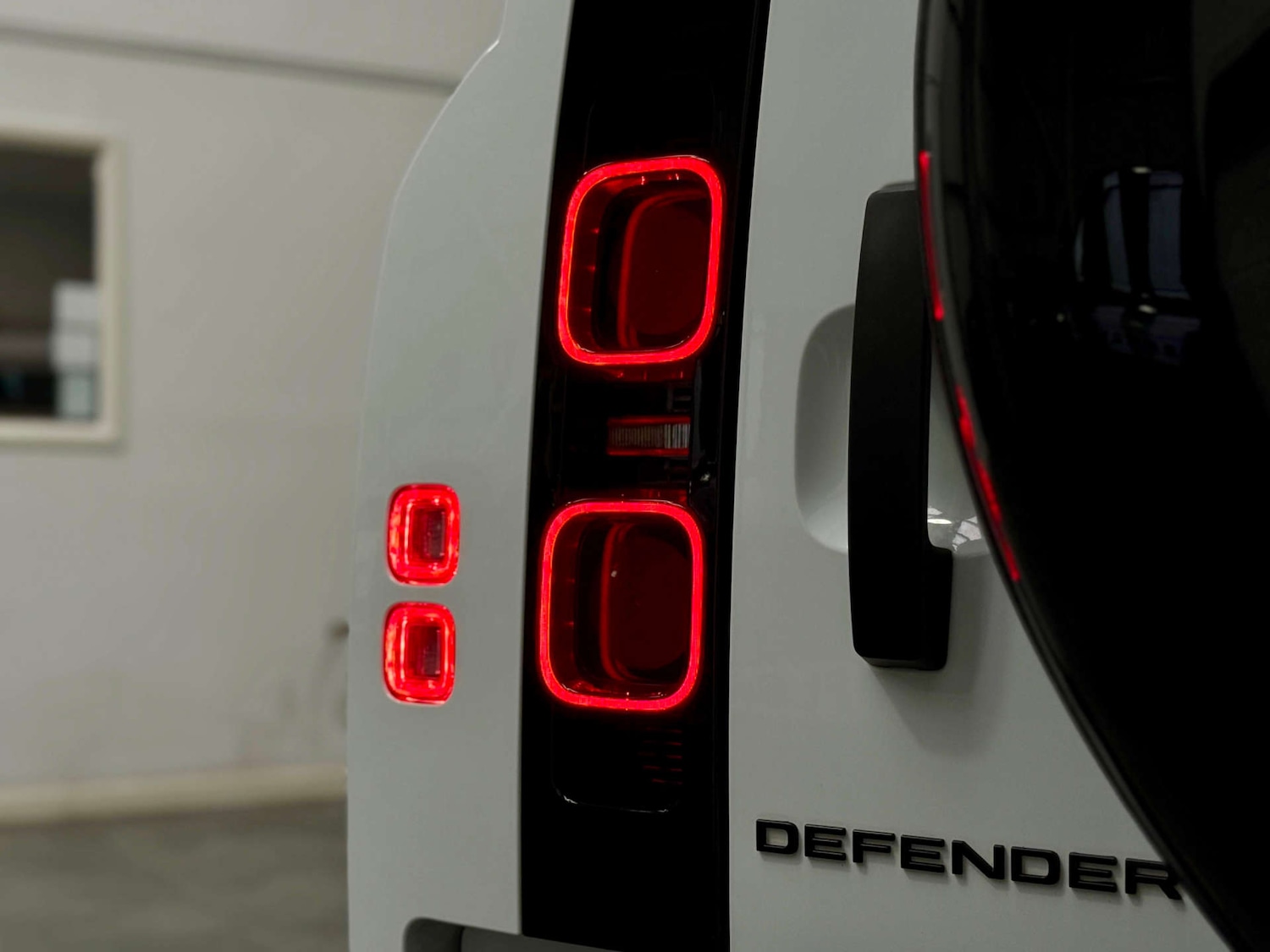 Used Land Rover Defender 2020 for sale - 77115851: Photo 10