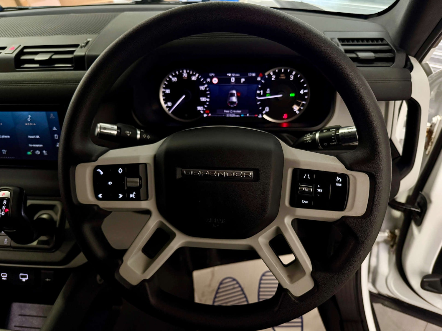 Used Land Rover Defender 2020 for sale - 77115851: Photo 12