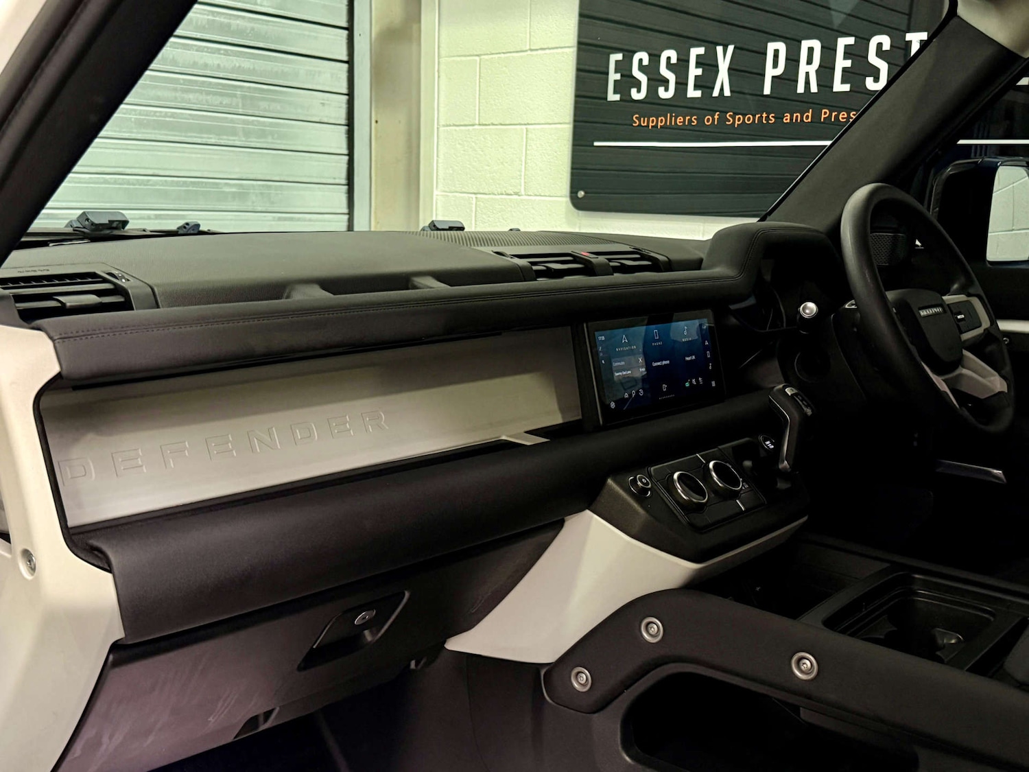 Used Land Rover Defender 2020 for sale - 77115851: Photo 14