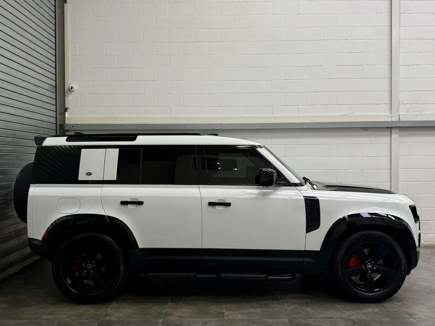 Used Land Rover Defender 2020 for sale - 77115851: Photo 4