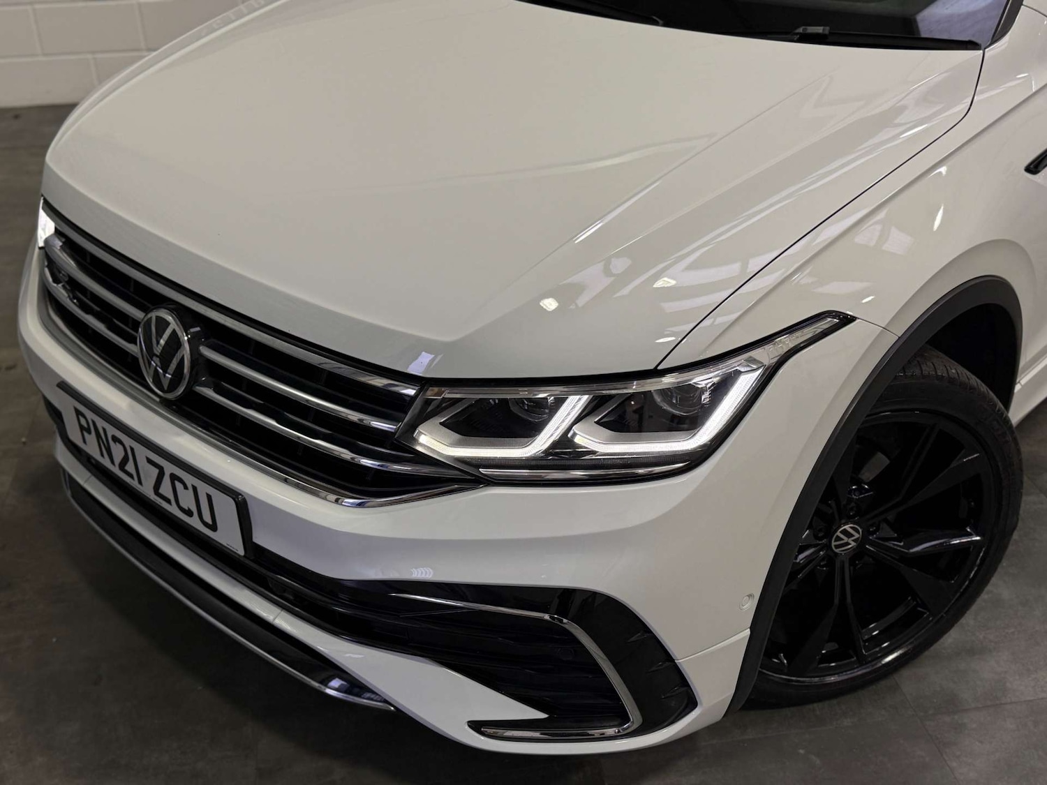 Used Volkswagen Tiguan 2021 for sale - 77688317: Photo 11