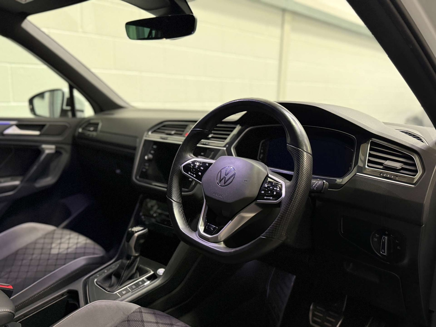 Used Volkswagen Tiguan 2021 for sale - 77688317: Photo 14