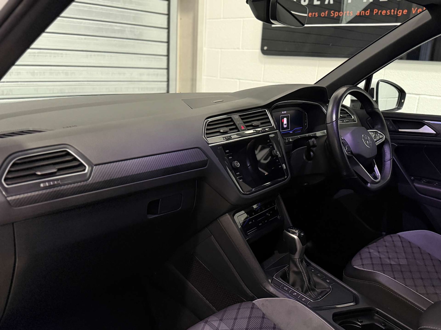 Used Volkswagen Tiguan 2021 for sale - 77688317: Photo 16