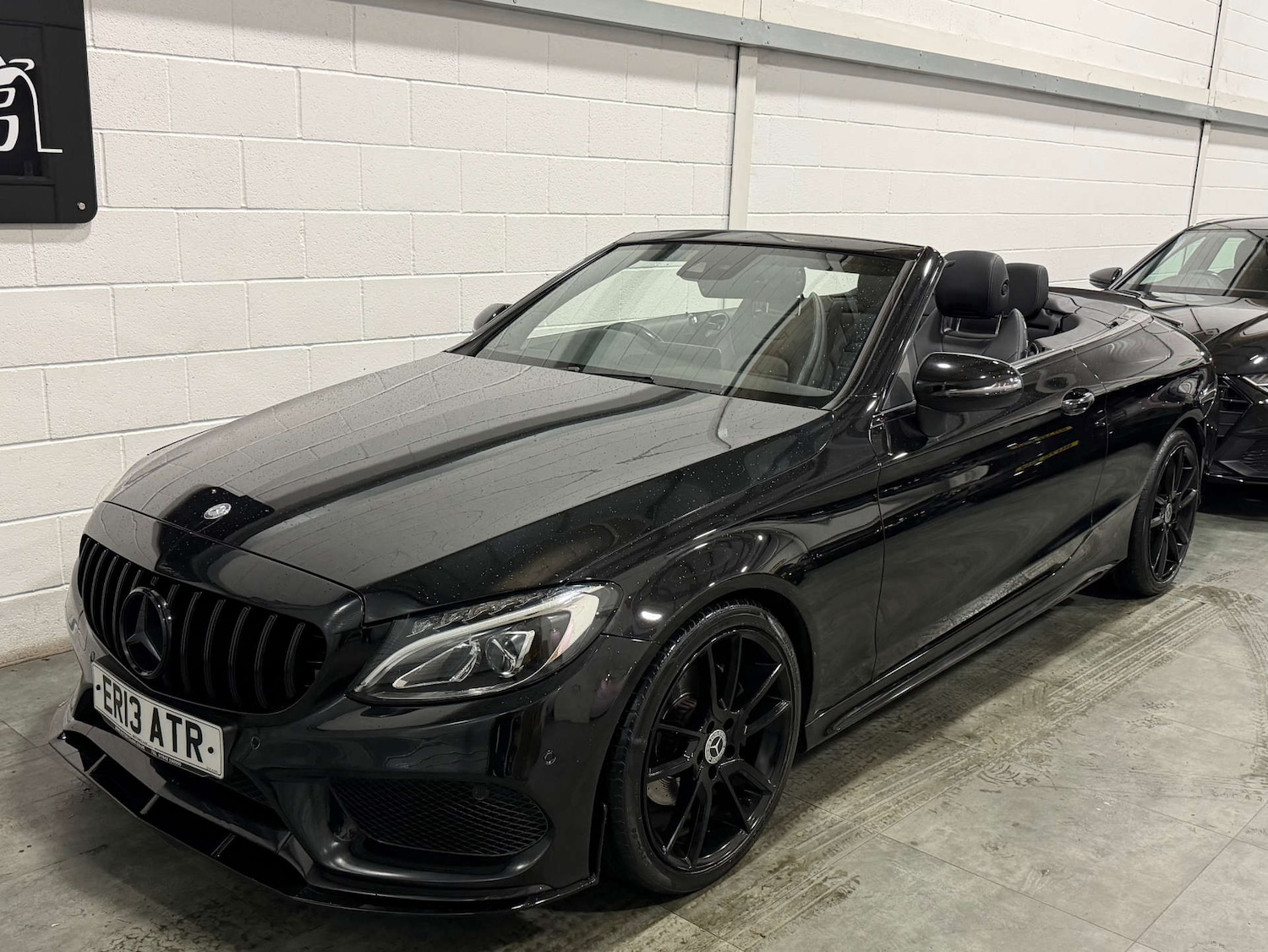 Used Mercedes-Benz C Class 2017 for sale - 76837463: Photo 3