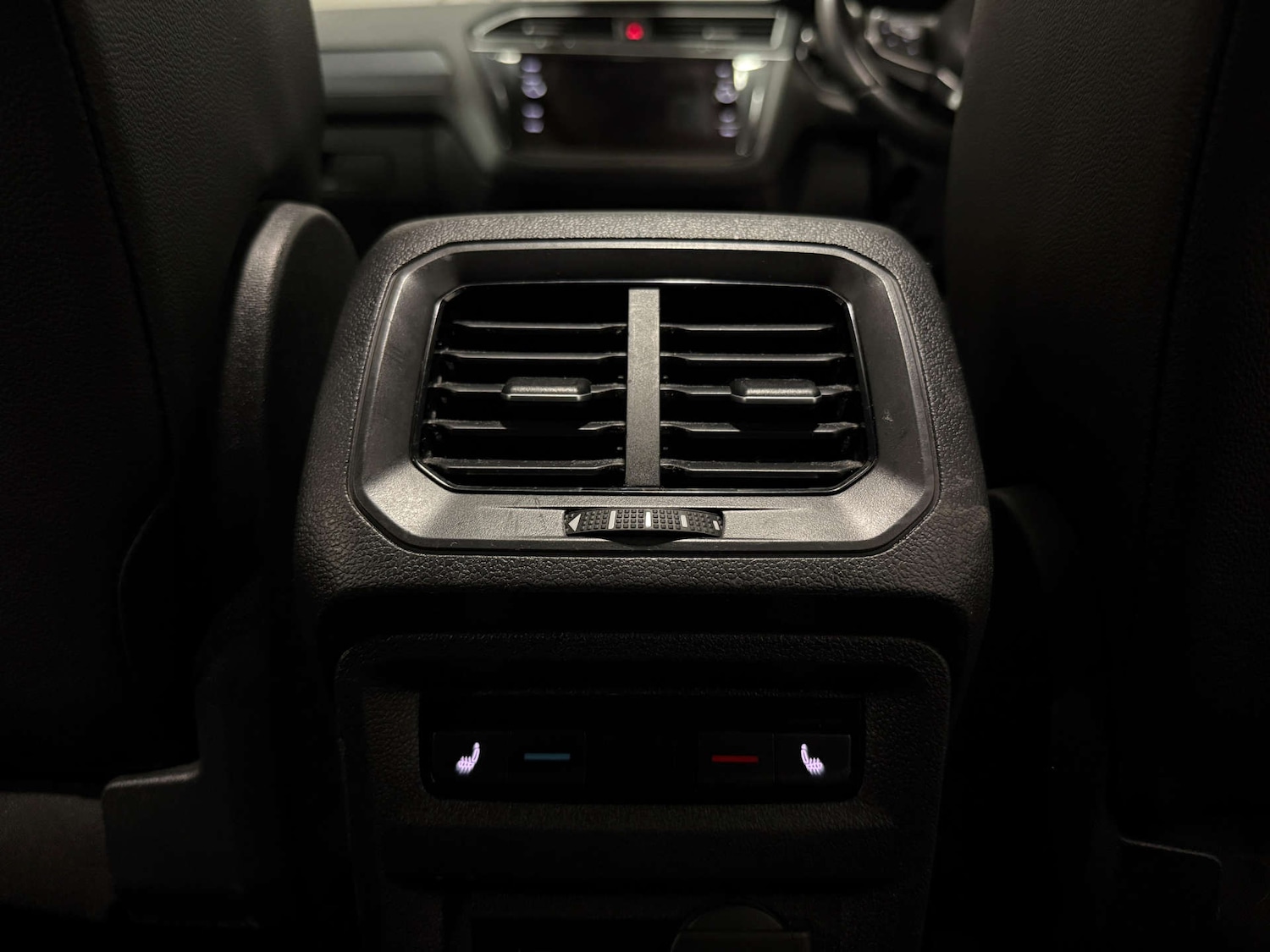 Used Volkswagen Tiguan 2019 for sale - 77042490: Photo 23