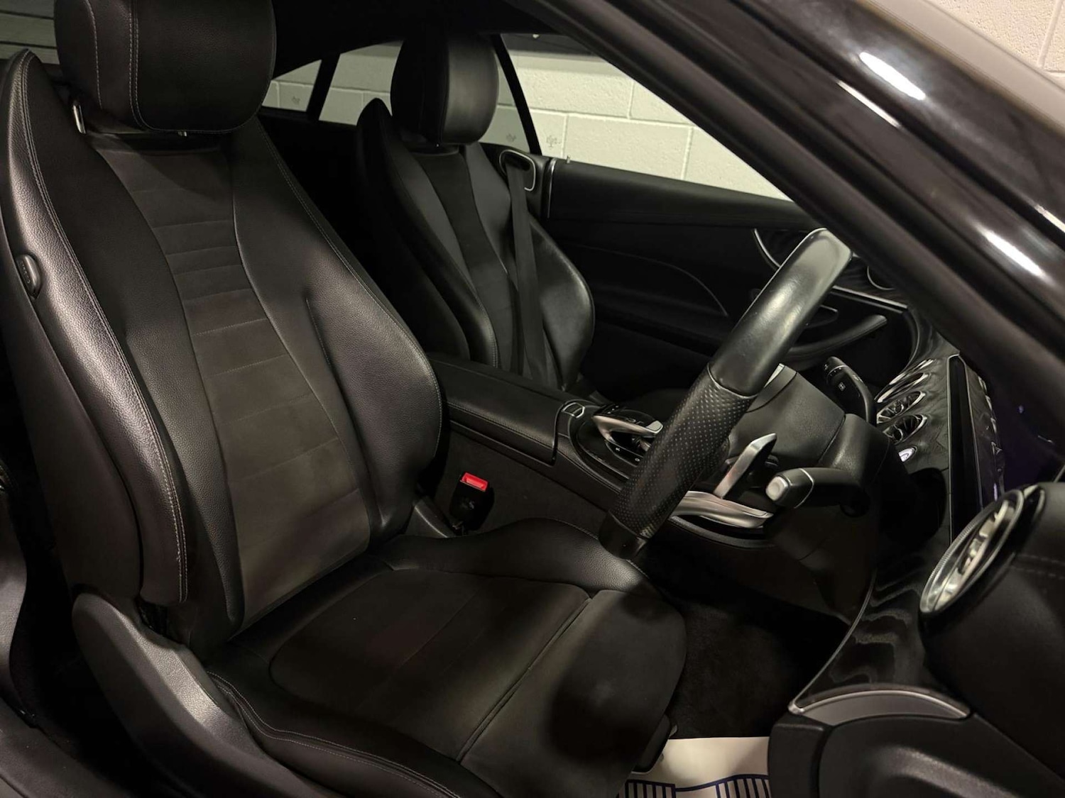 Used Mercedes-Benz E Class 2019 for sale - 76941061: Photo 11