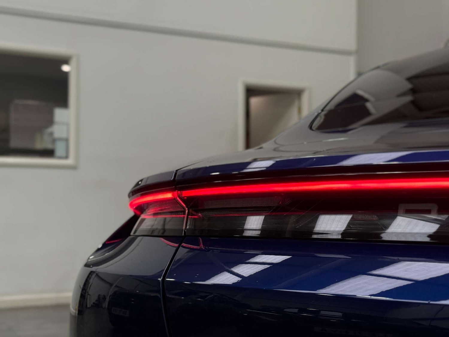 Used Porsche Taycan 2022 for sale - 76159782: Photo 10