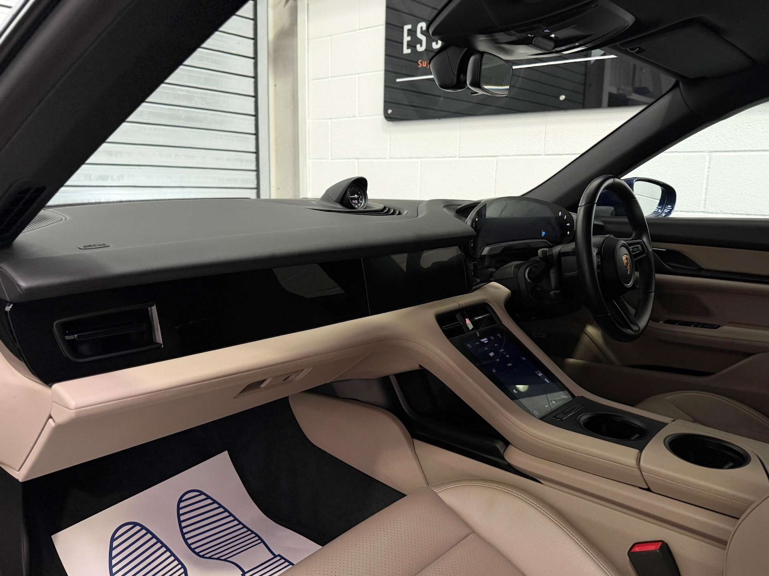 Used Porsche Taycan 2022 for sale - 76159782: Photo 18