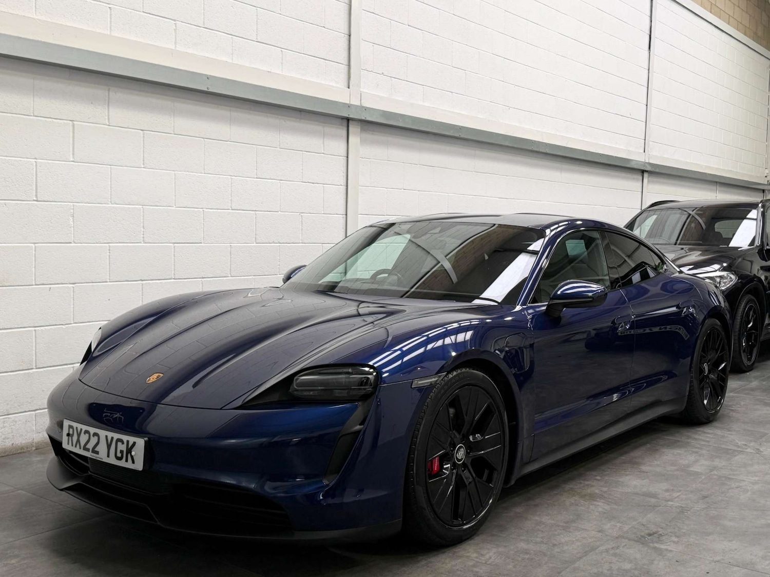 Used Porsche Taycan 2022 for sale - 76159782: Photo 3