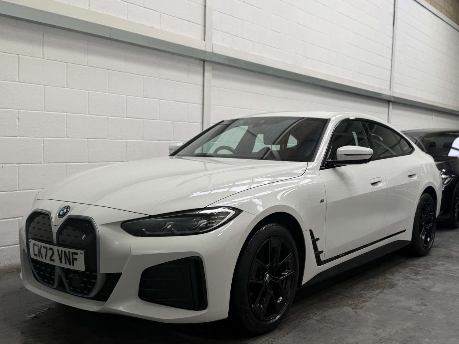 Used BMW i4 2022 for sale - 76277845: Photo 3