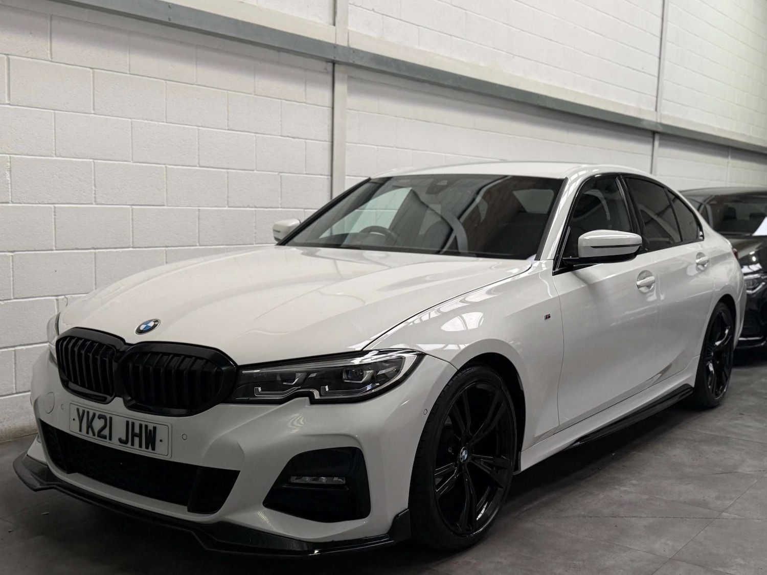 Used BMW 3 Series 2021 for sale - 76345016: Photo 3