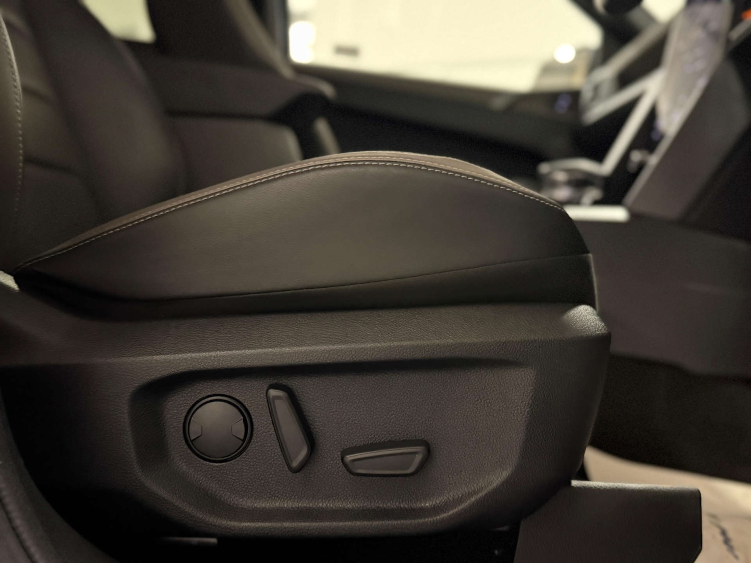 Used Volkswagen Amarok 2023 for sale - 77373162: Photo 30