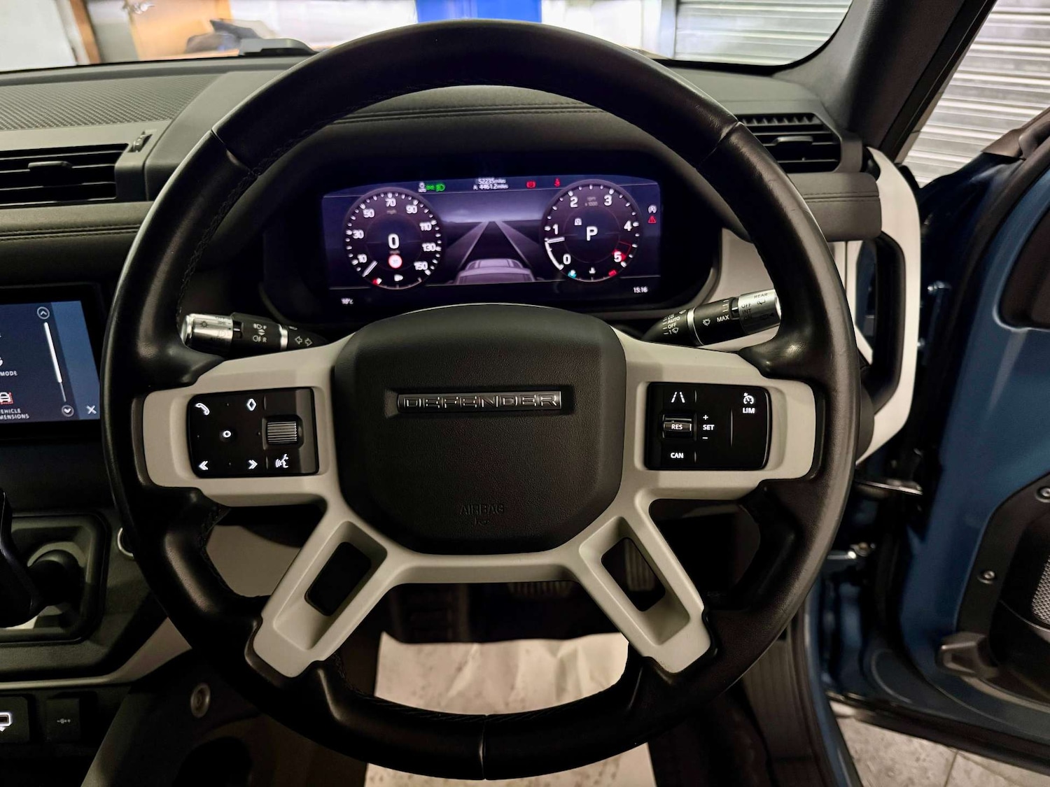 Used Land Rover Defender 2020 for sale - 76829883: Photo 14