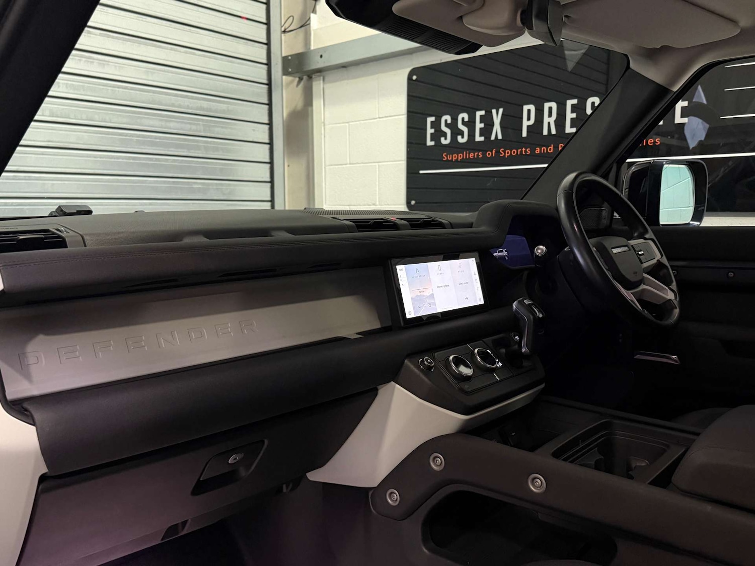 Used Land Rover Defender 2020 for sale - 76829883: Photo 17