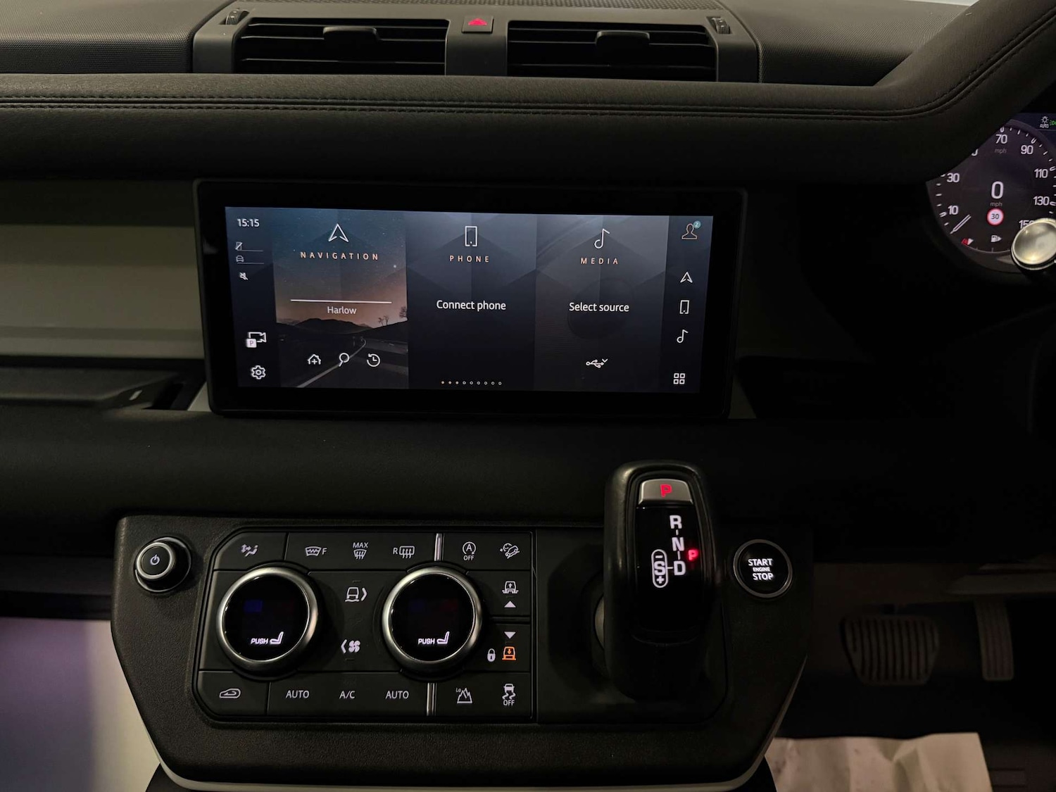 Used Land Rover Defender 2020 for sale - 76829883: Photo 23