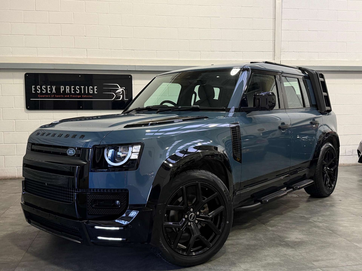 Used Land Rover Defender 2020 for sale - 76829883: Photo 9