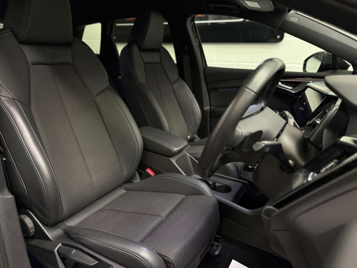 Used Audi Q4 e-tron 2023 for sale - 78090311: Photo 14