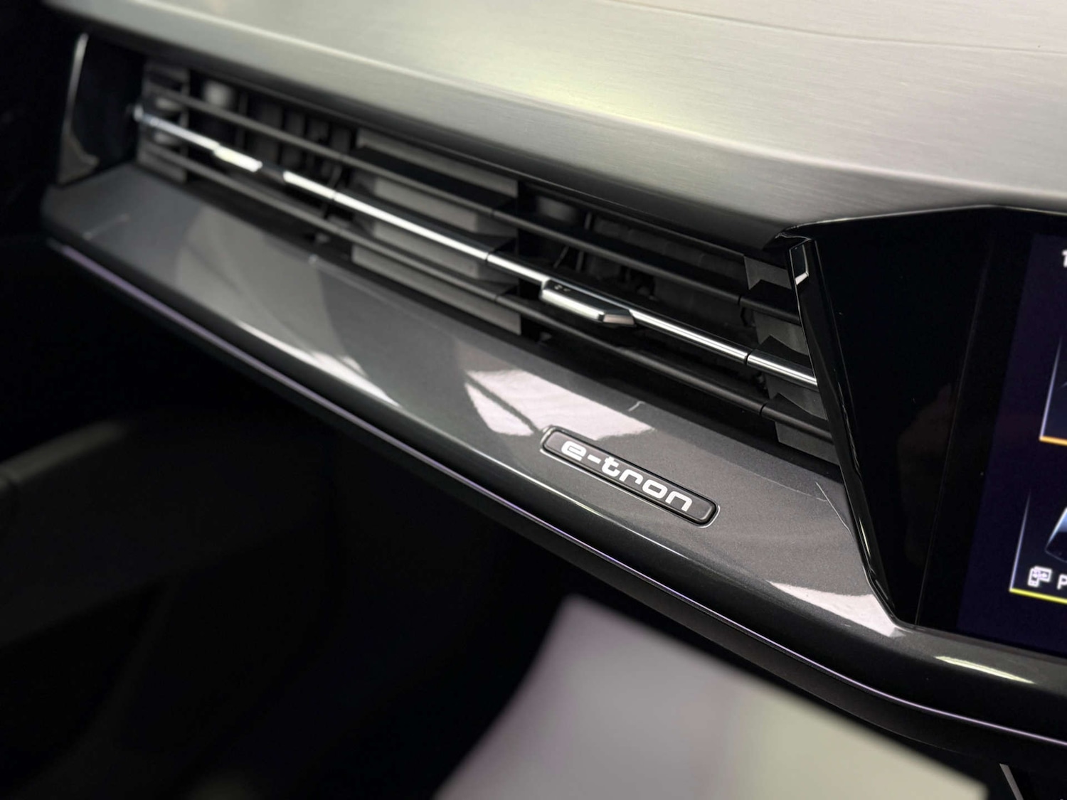 Used Audi Q4 e-tron 2023 for sale - 78090311: Photo 23