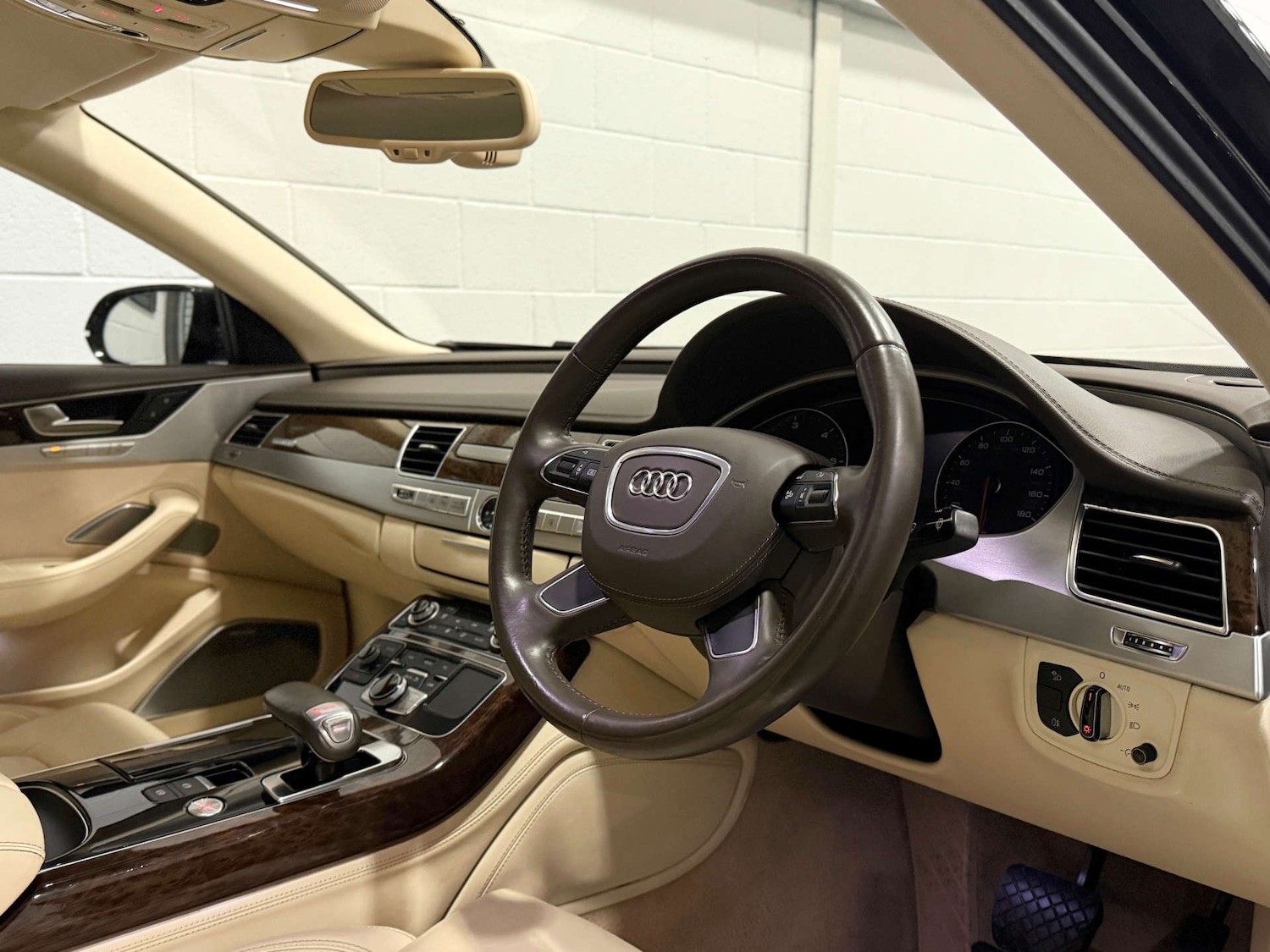 Used Audi A8 2011 for sale - 76726097: Photo 14