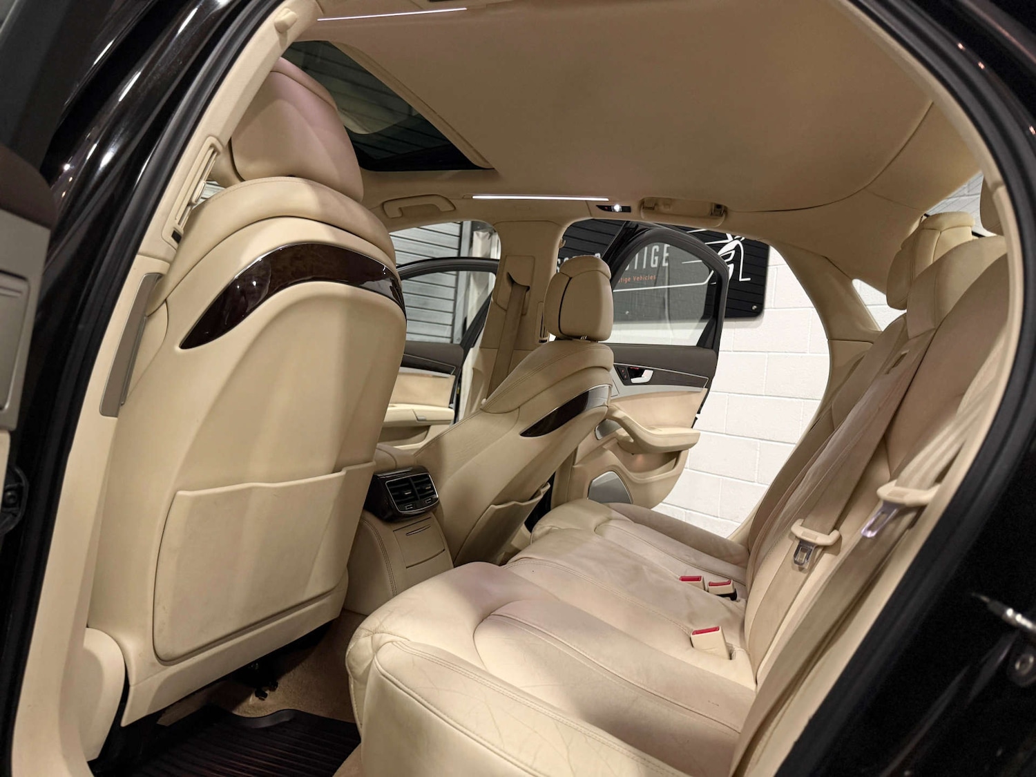 Used Audi A8 2011 for sale - 76726097: Photo 17