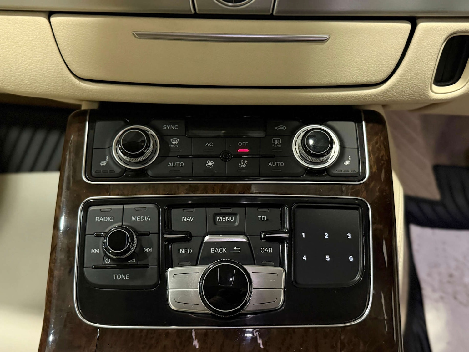 Used Audi A8 2011 for sale - 76726097: Photo 22