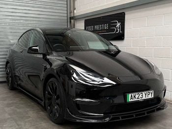 Tesla - Model Y