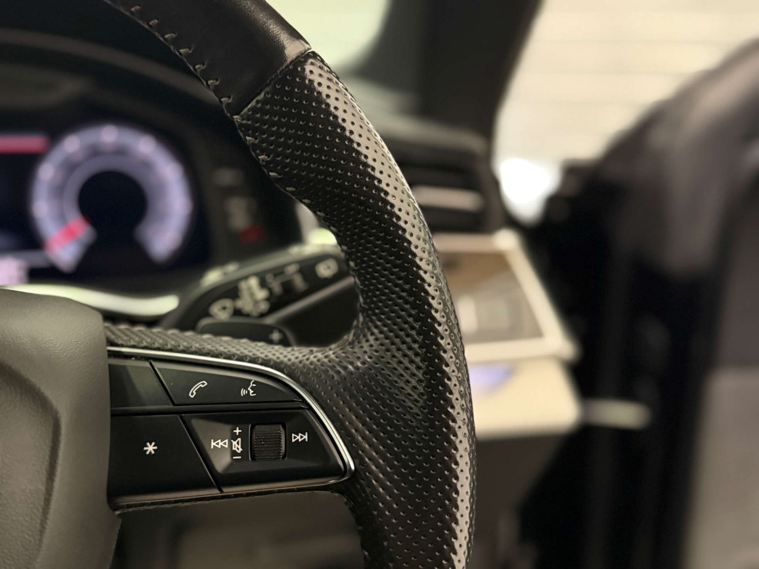 Used Audi Q8 2020 for sale - 78016559: Photo 22