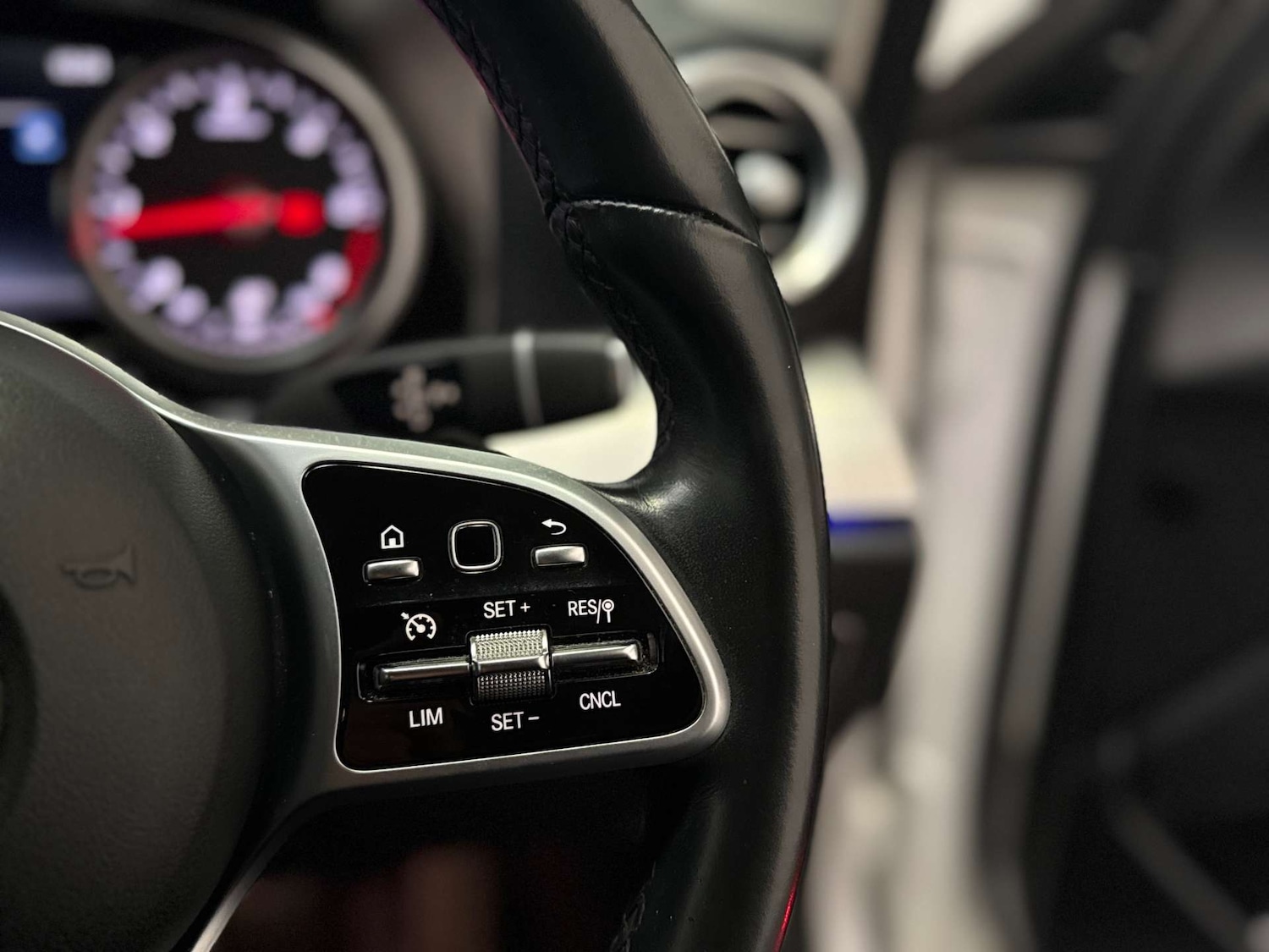 Used Mercedes-Benz E Class 2018 for sale - 77618894: Photo 19