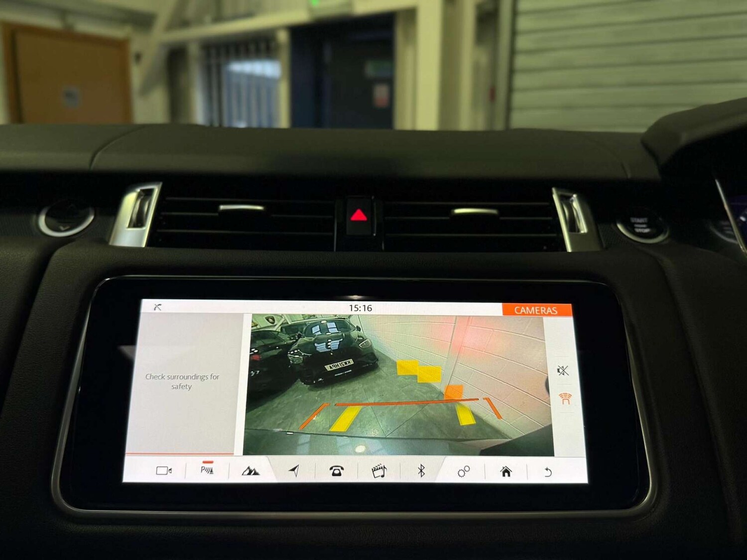 Used Land Rover Range Rover Sport 2017 for sale - 76628229: Photo 21