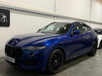 Used Maserati Levante 2018 for sale - 76910610: Photo