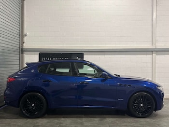 Used Maserati Levante 2018 for sale - 76910610: Photo