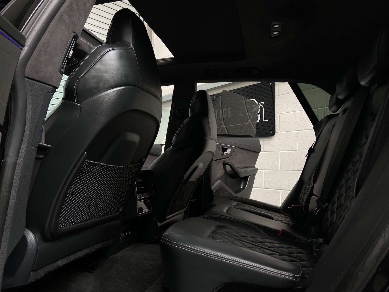 Used Audi Q8 2019 for sale - 77745460: Photo 17