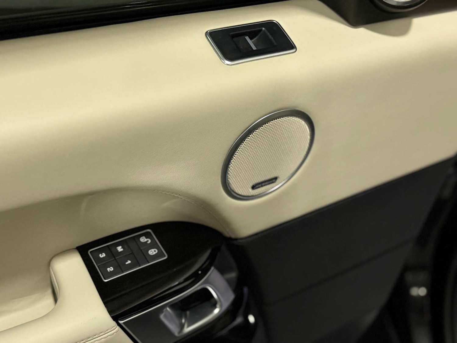 Used Land Rover Range Rover 2017 for sale - 77207666: Photo 19