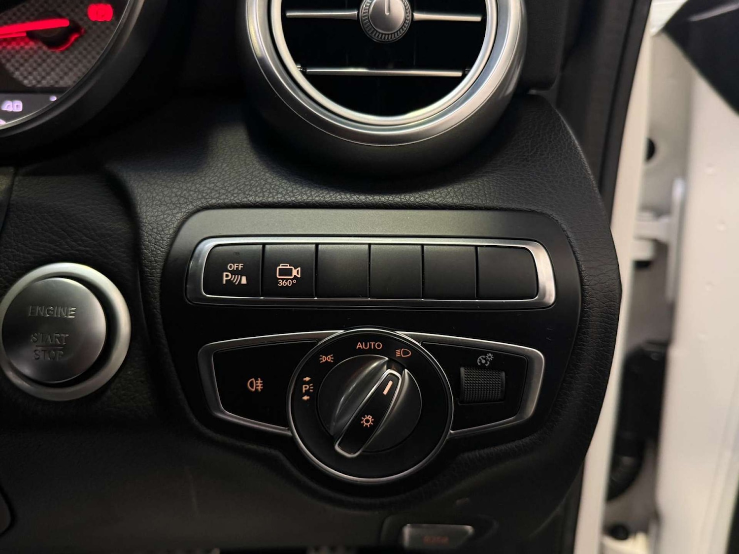 Used Mercedes-Benz C Class 2018 for sale - 76894471: Photo 27