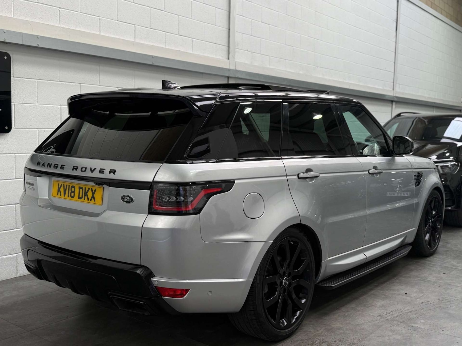 Used Land Rover Range Rover Sport 2018 for sale - 78056692: Photo 5