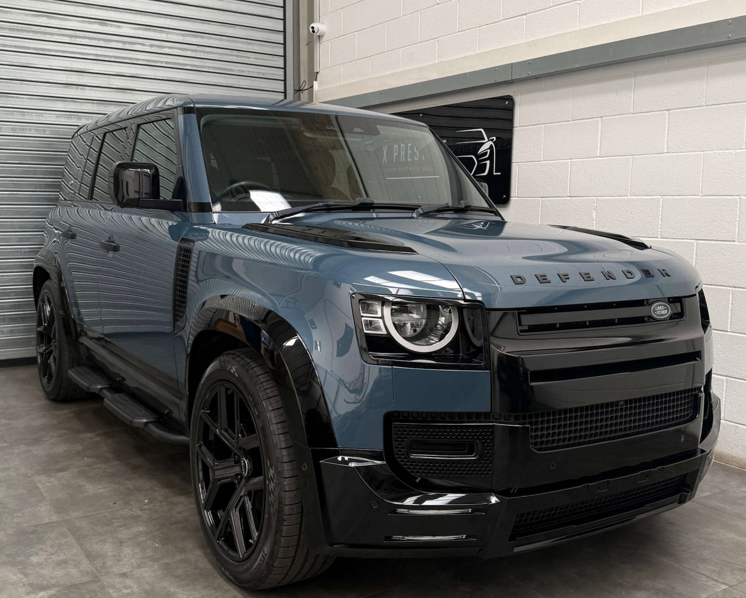 Used Land Rover Defender 2020 for sale - 76536202: Photo 1