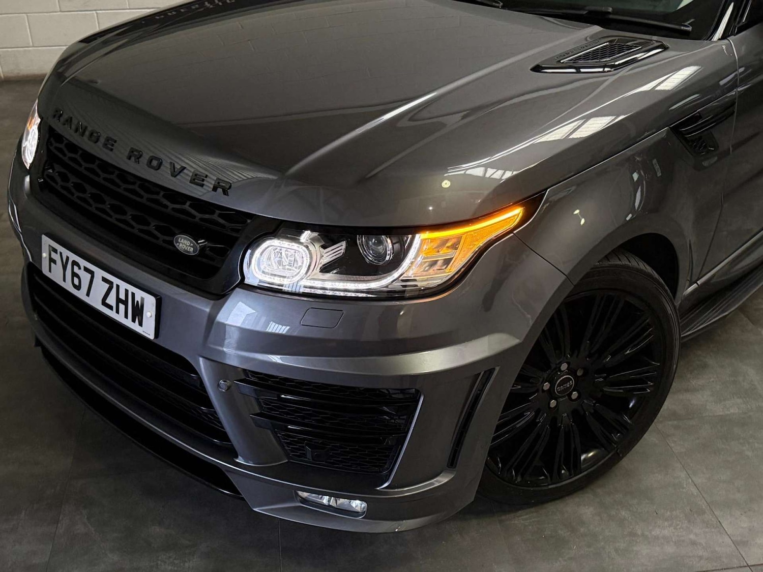 Used Land Rover Range Rover Sport 2017 for sale - 76621488: Photo 11