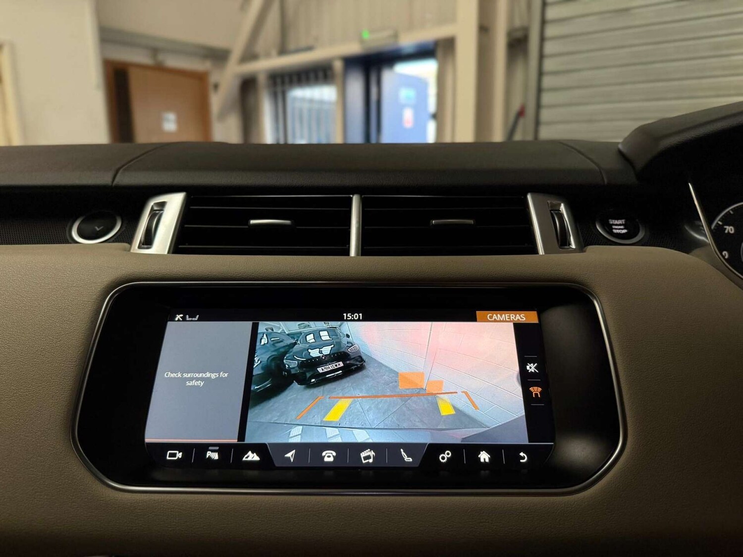 Used Land Rover Range Rover Sport 2017 for sale - 76621488: Photo 22