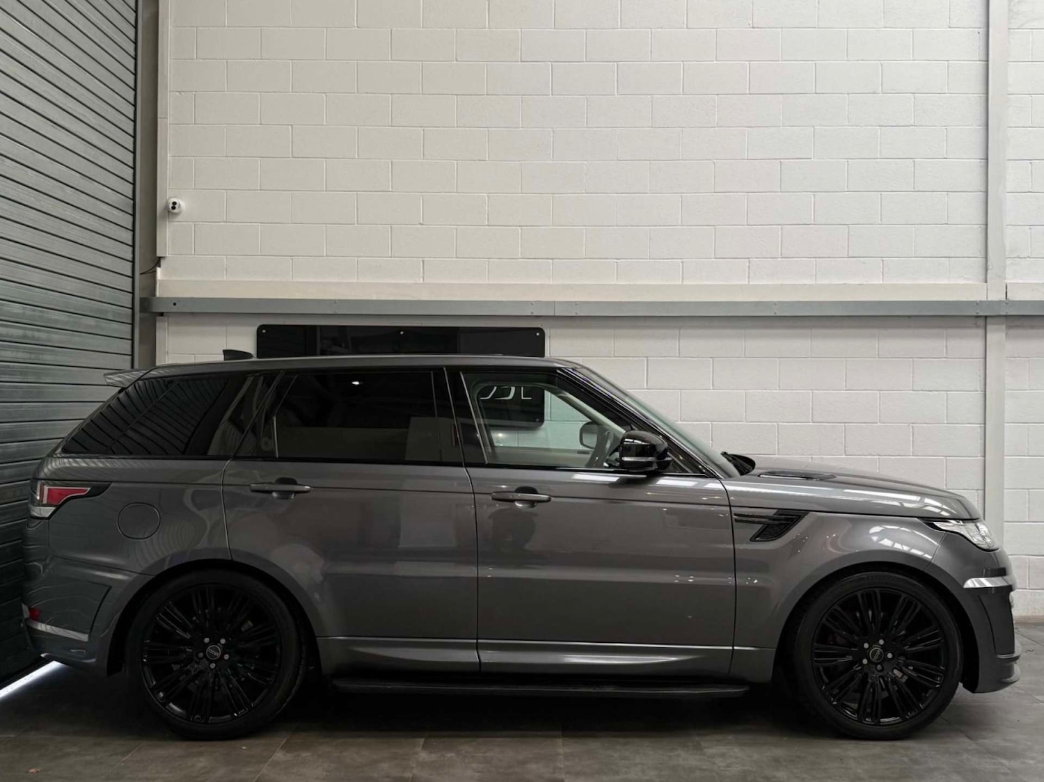 Used Land Rover Range Rover Sport 2017 for sale - 76621488: Photo 4