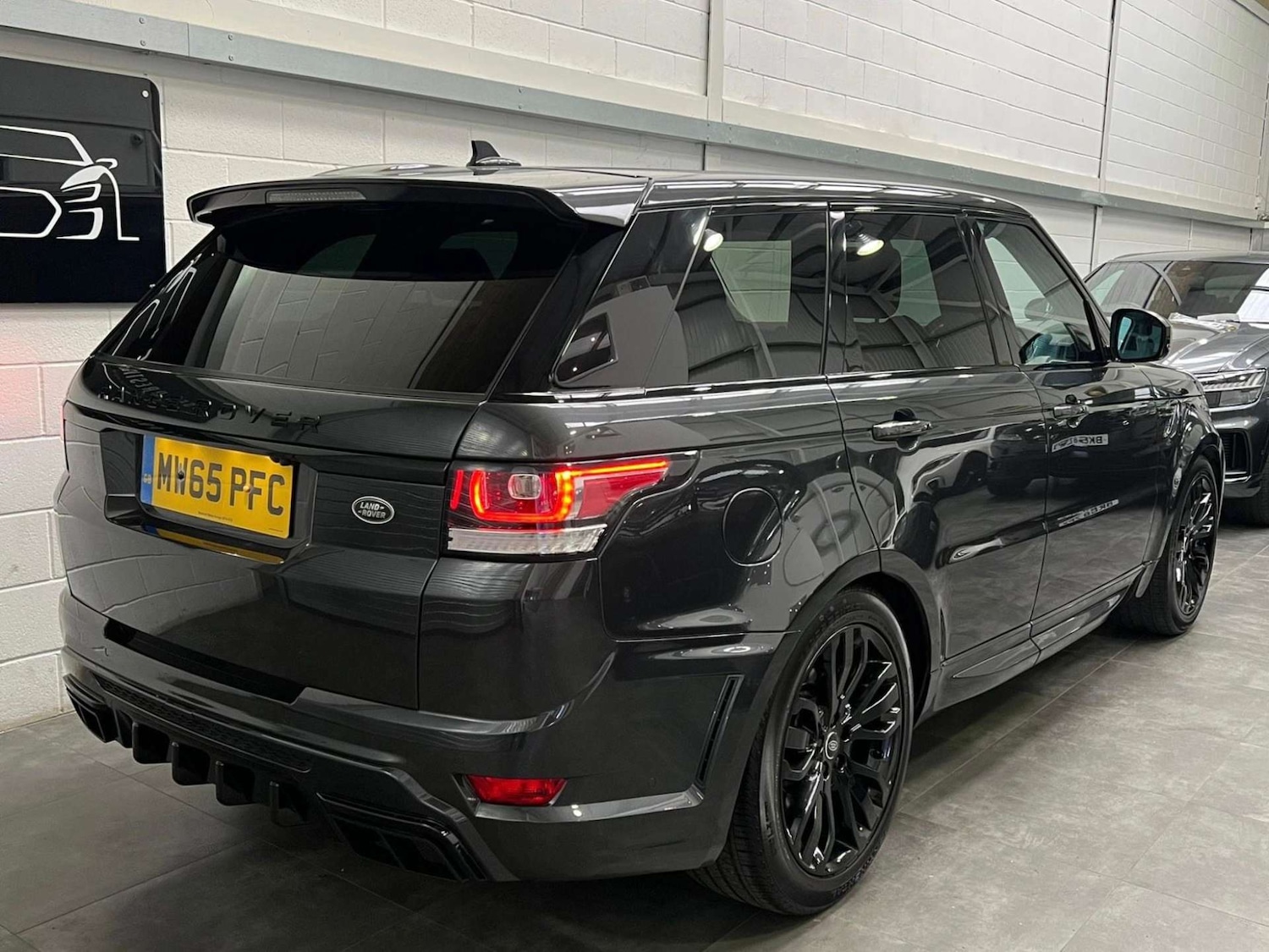 Used Land Rover Range Rover Sport 2015 for sale - 76713370: Photo 8