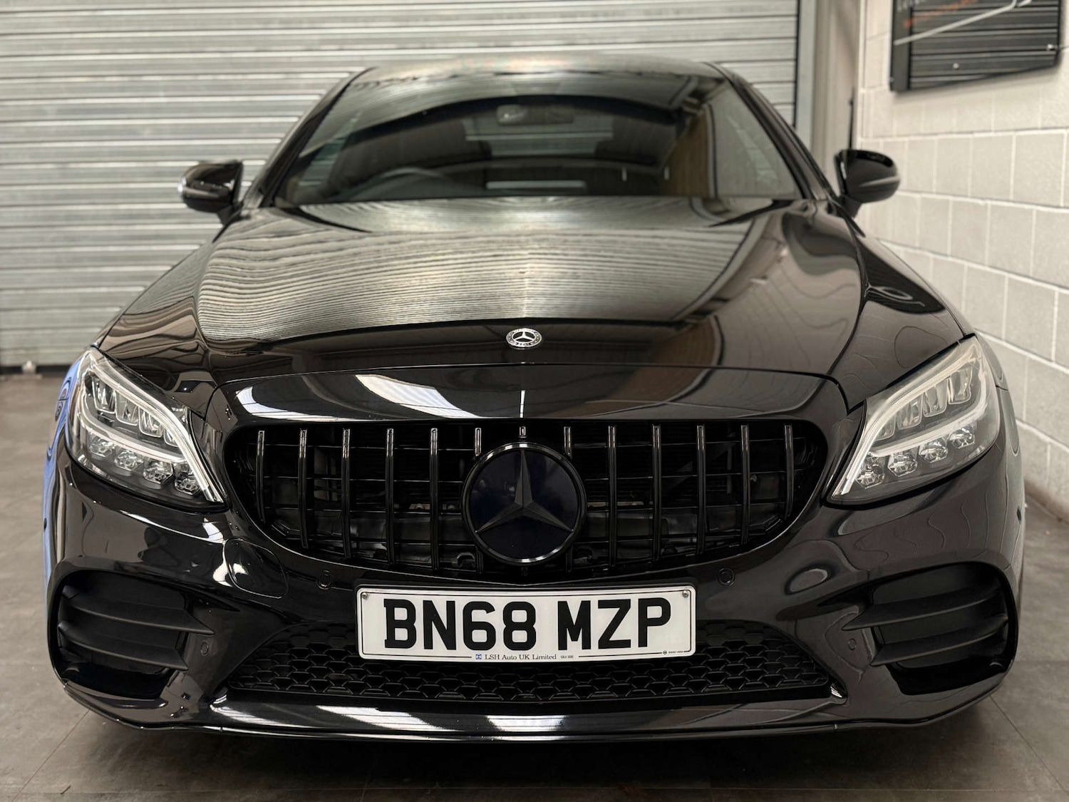 Used Mercedes-Benz C Class 2018 for sale - 76709166: Photo 2