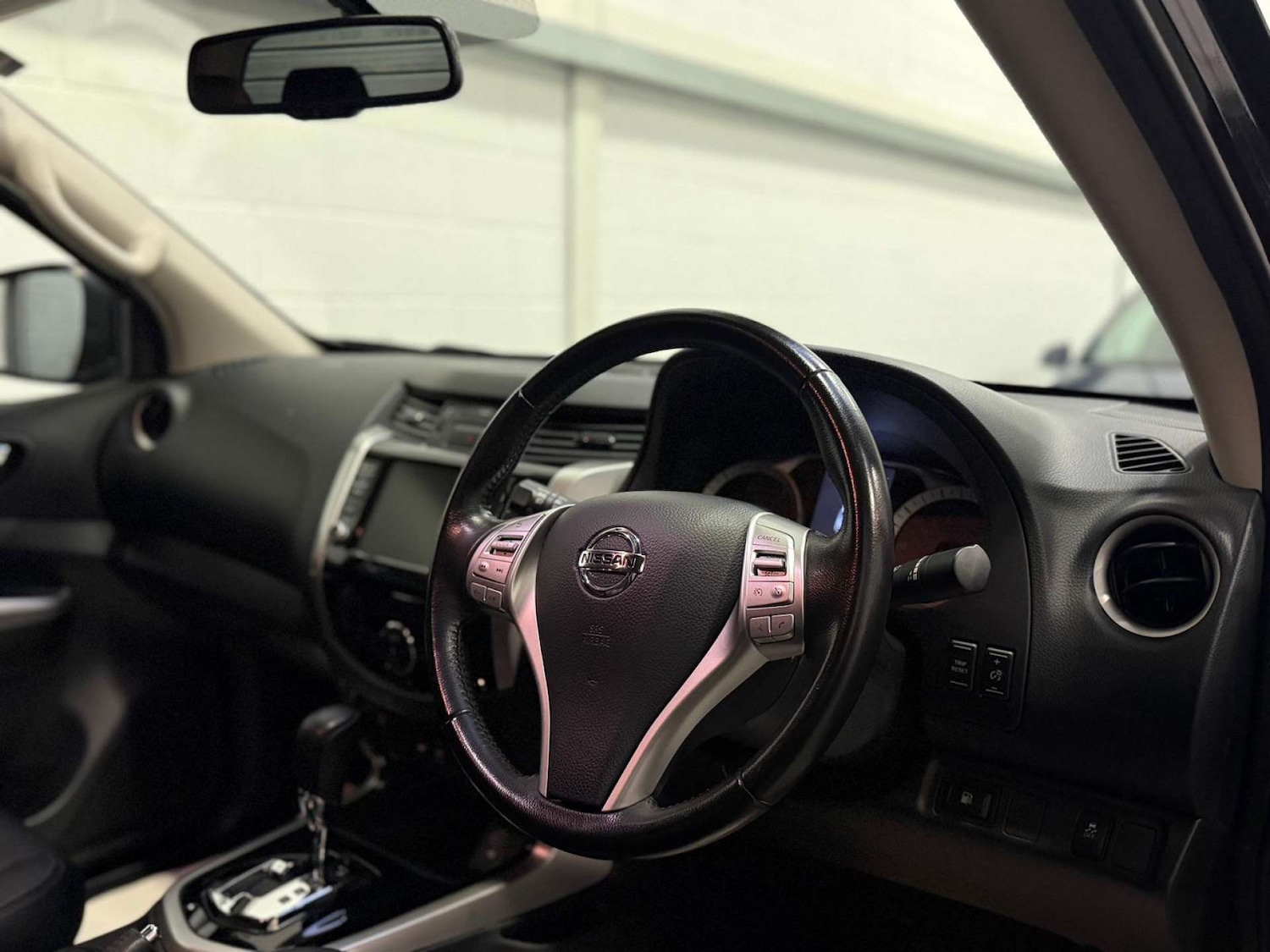 Used Nissan Navara 2020 for sale - 77227830: Photo 14