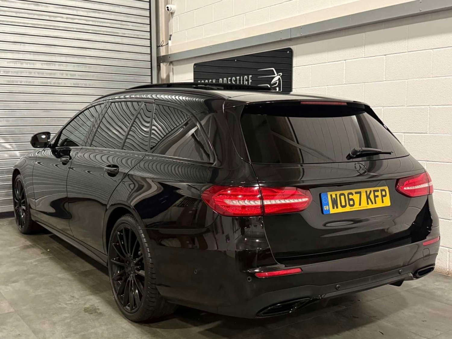 Used Mercedes-Benz E Class 2017 for sale - 76744012: Photo 8